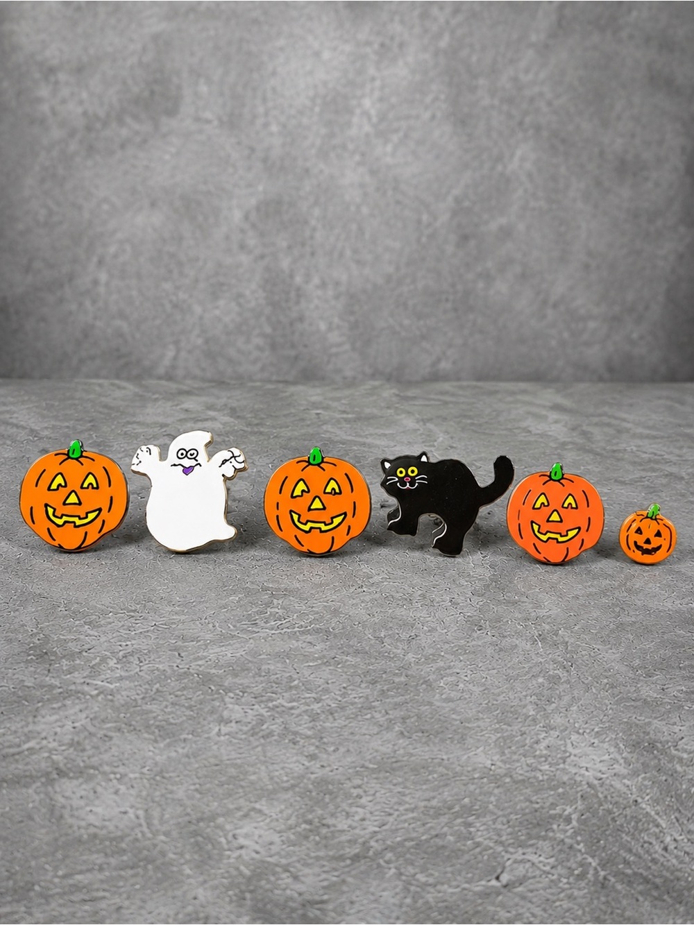 Vintage Halloween Button Covers Set Pumpkin Ghost Black Cat and Enamel Pin - Picture 2 of 12